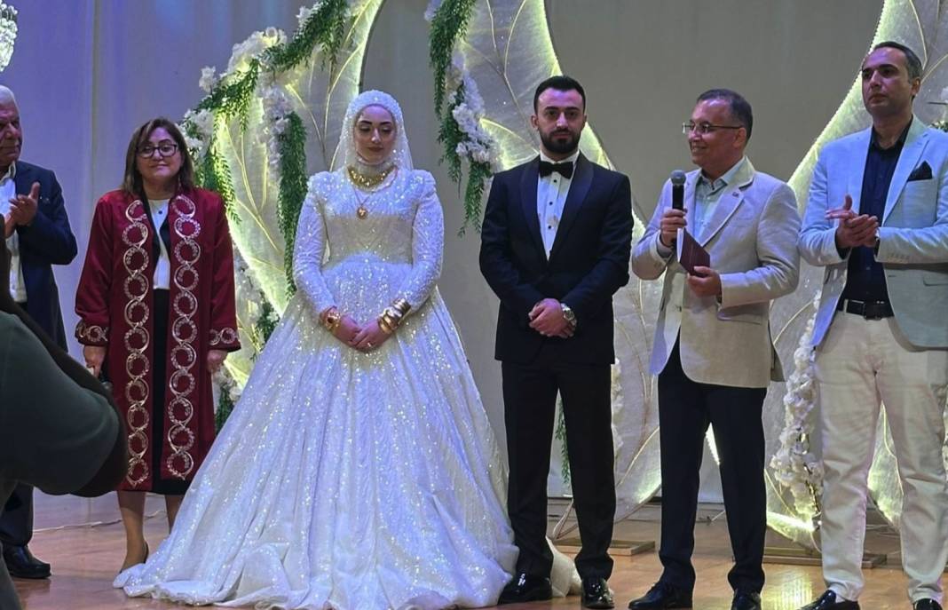 Gaziantep'te Bol Şahitli Muhteşem Nikah! Gaziantep'in Siyaset ve İş Dünyası Bu Nikahta Buluştu 1